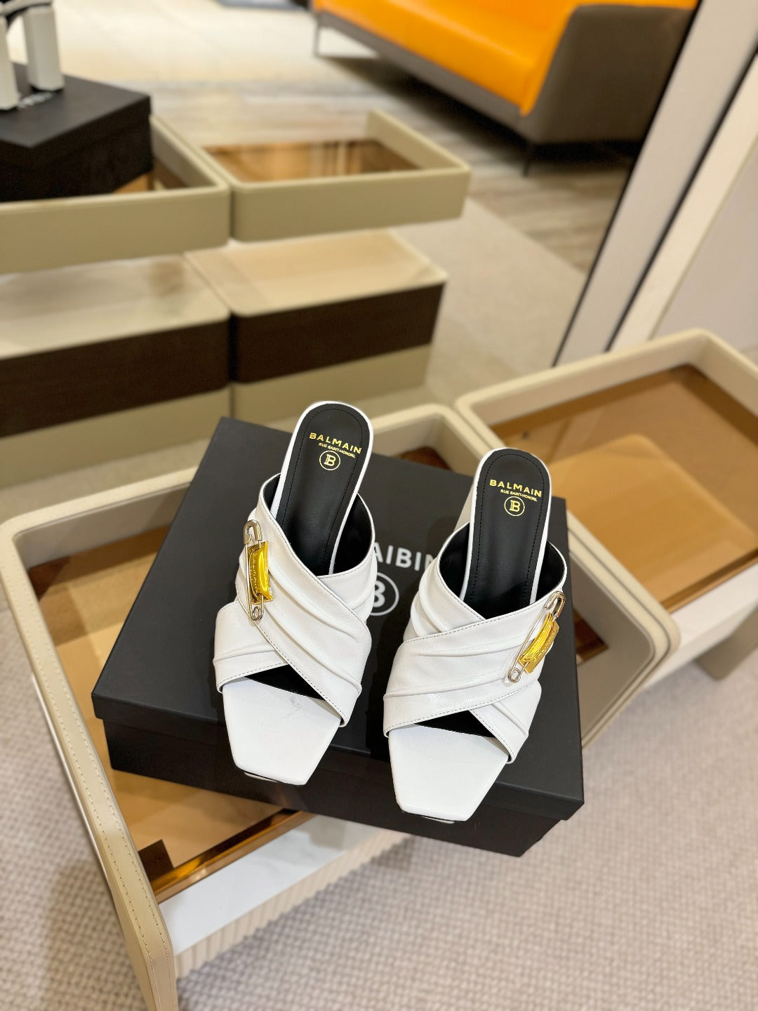 BALMAIN 25S WEDGE HEEL SANDALS 100MM IN WHITE CALFSKIN - 36