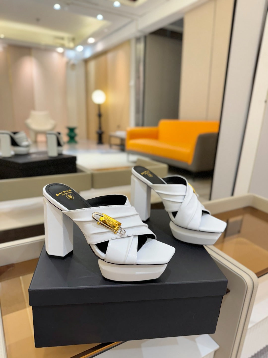 BALMAIN 25S WEDGE HEEL SANDALS 100MM IN WHITE CALFSKIN - 36