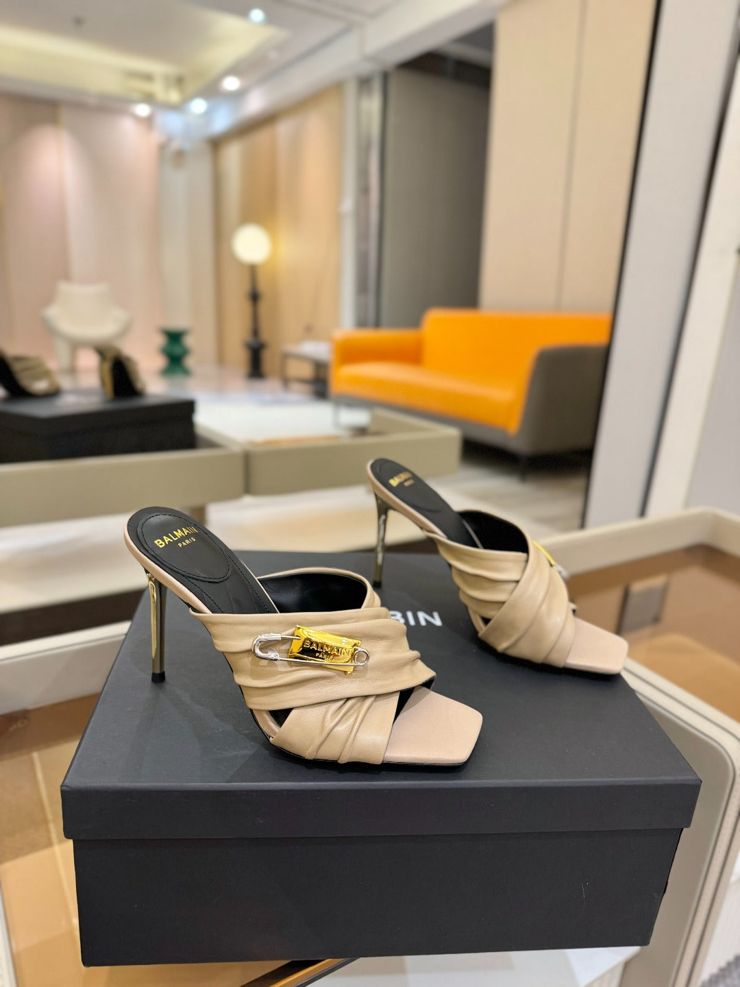 BALMAIN 25S HIGH HEEL SANDALS 95MM IN BEIGE CALFSKIN - 36