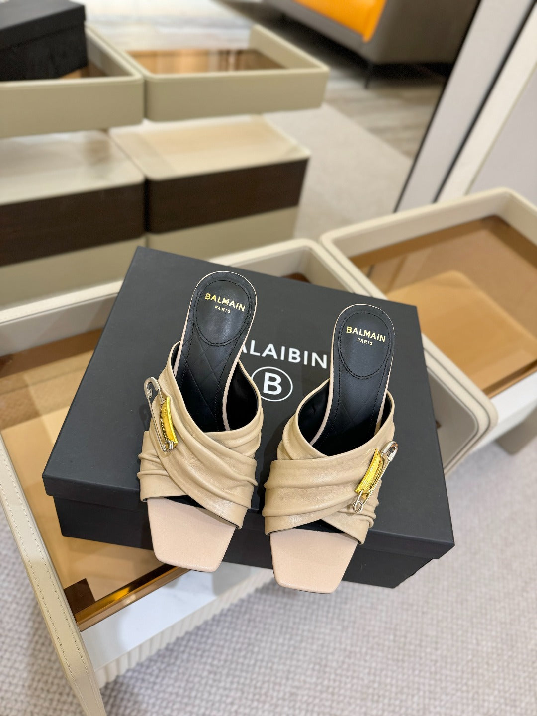 BALMAIN 25S HIGH HEEL SANDALS 95MM IN BEIGE CALFSKIN - 36