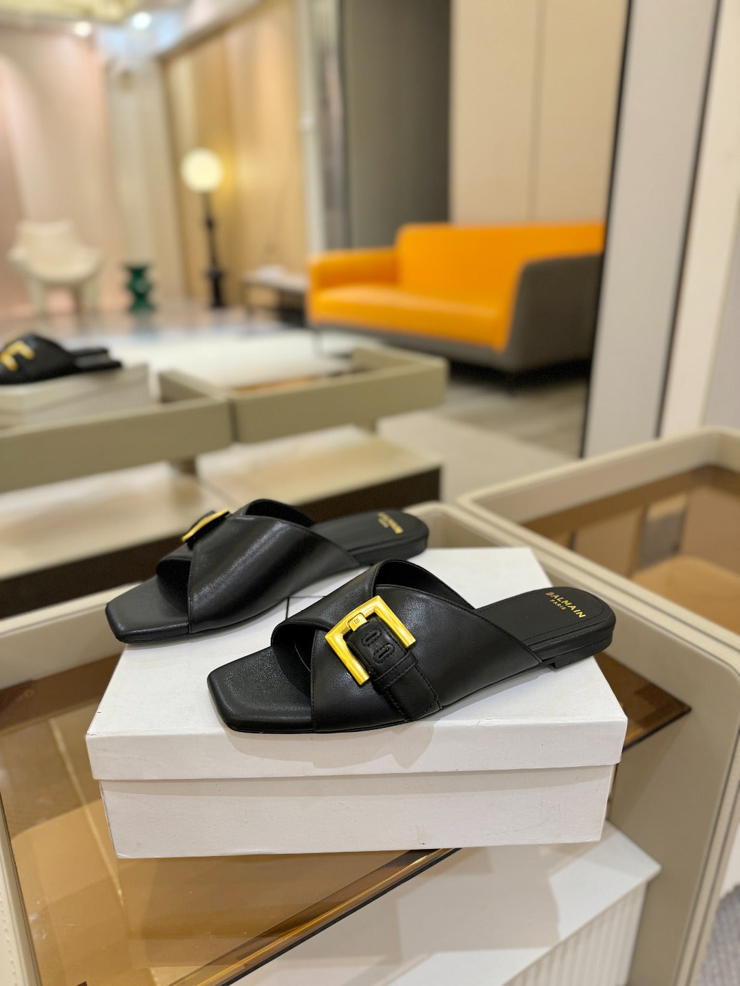 БОСОНІЖКИ BALMAIN 26S З ЧОРНОЇ ТЕЛЯЧОЇ ШКІРИ