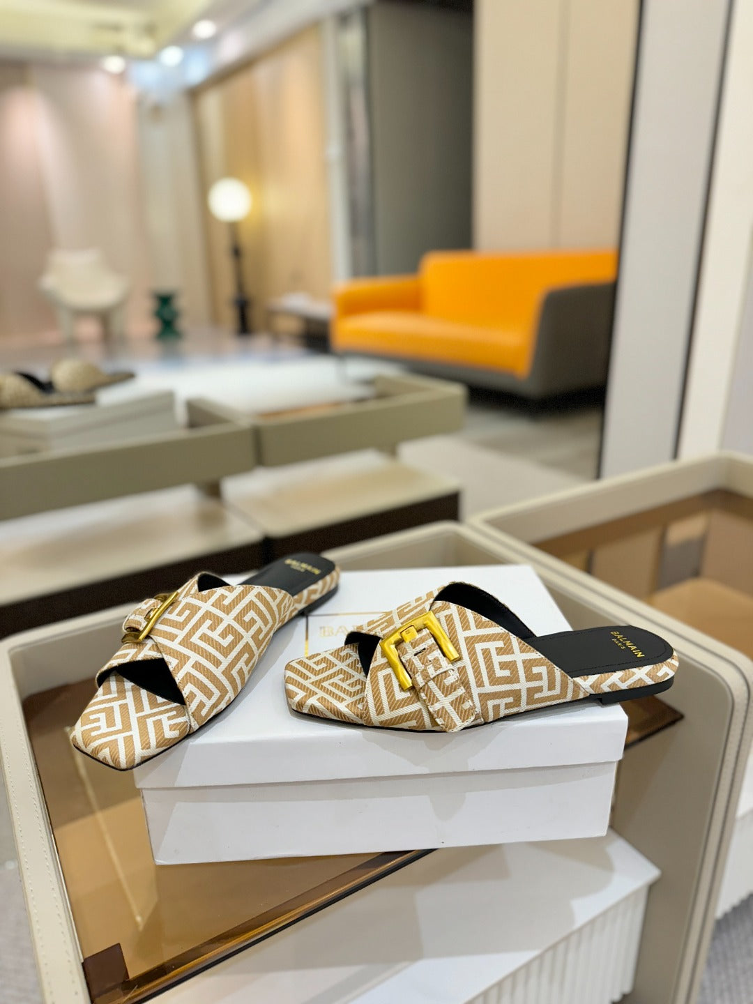 БОСОНІЖКИ BALMAIN 26S З ТЕПЛОГО БЕЖЕВОГО ТА БІЛОГО ПОЛОТНА