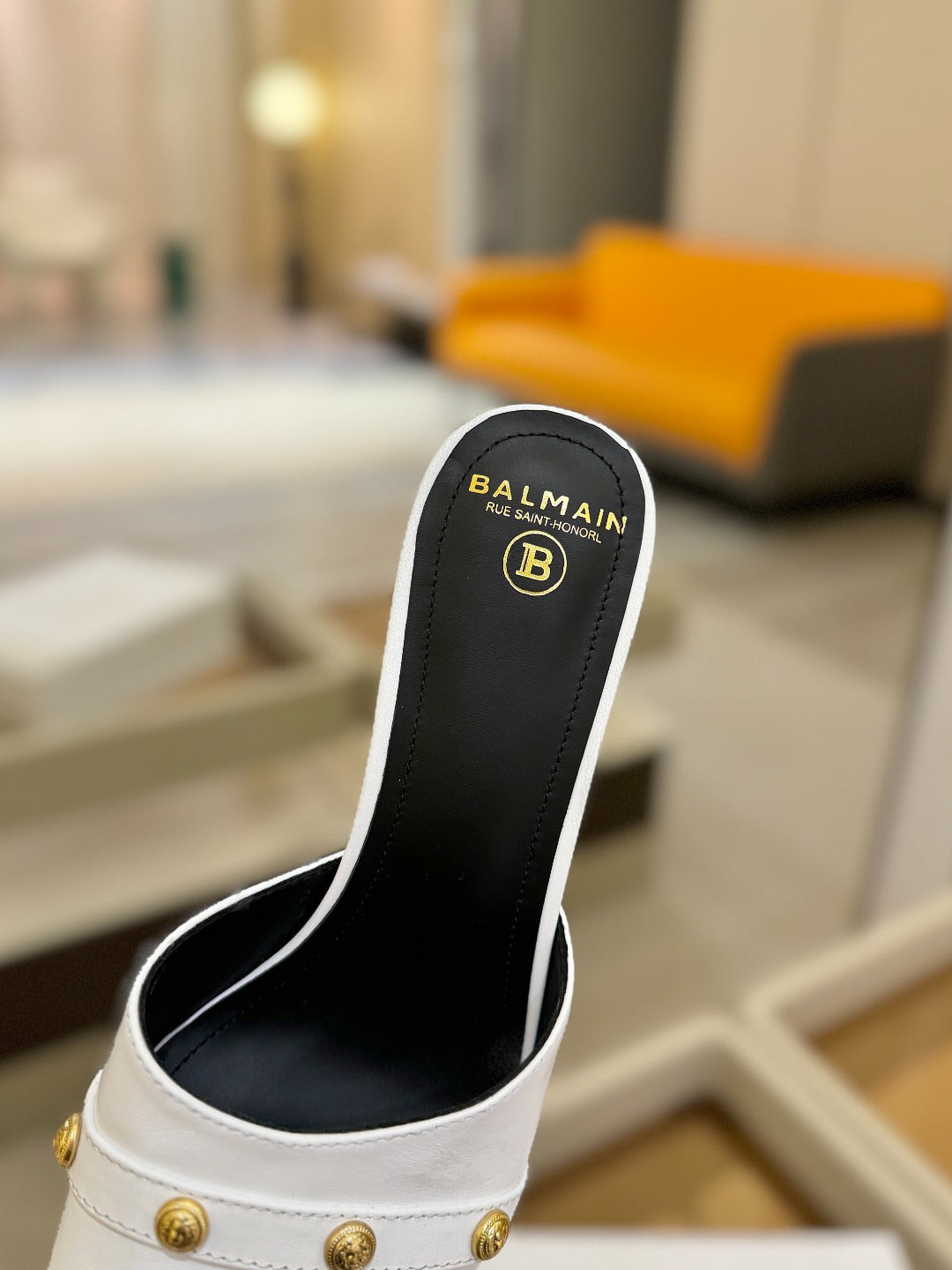 БОСОНІЖКИ BALMAIN 26S НА ПІДБОРАХ 70 ММ З БІЛОЇ ТЕЛЯЧОЇ ШКІРИ