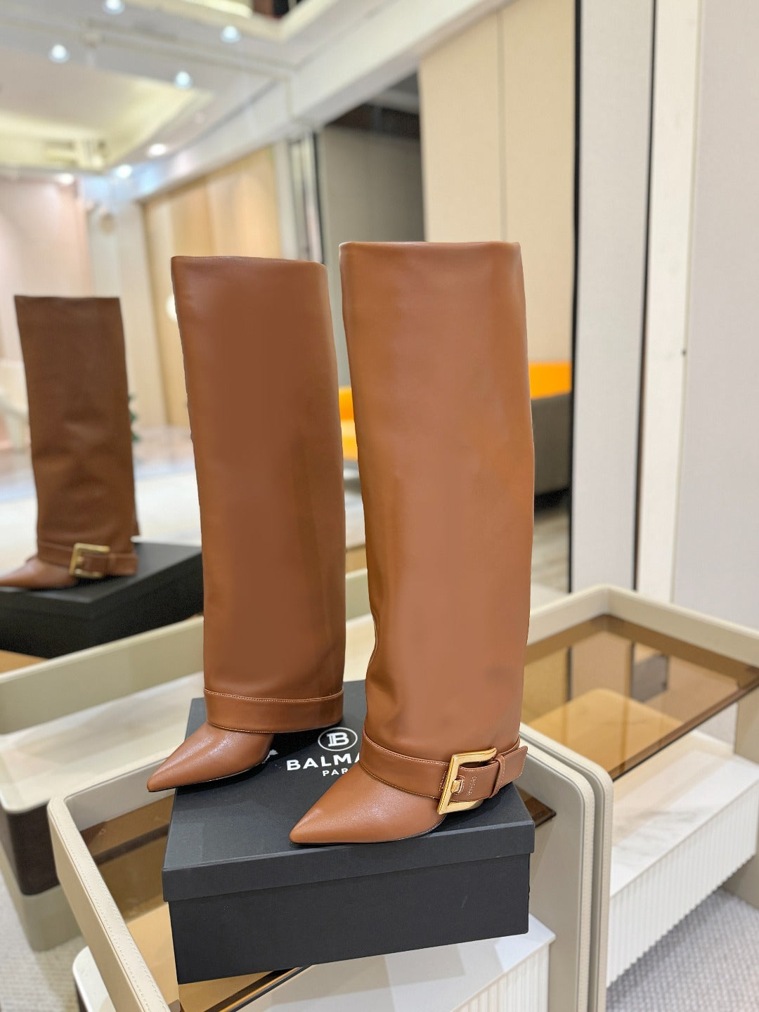 ЧОБОТИ BALMAIN 26S ВИСОКІ ДО КОЛІНА 100 ММ З КОРИЧНЕВОЇ ТЕЛЯЧОЇ ШКІРИ