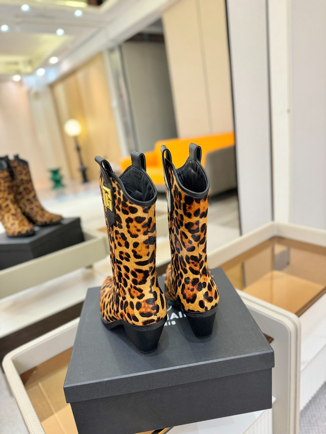 ЧЕРЕВИКИ BALMAIN 26S COWBOY ANKLE BOOTS 65 ММ ЗІ ШКІРИ ПОНІ З ЛЕОПАРДОВИМ ПРИНТОМ