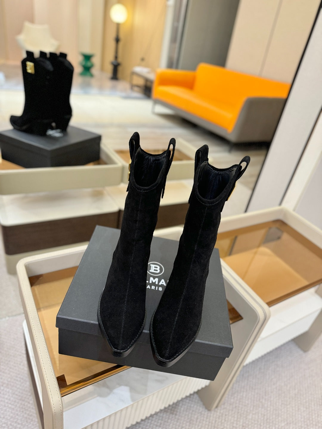 BALMAIN 26S ЧЕРЕВИКИ-КОЗАКИ 65 ММ ІЗ ЧОРНОЇ ЗАМШІ