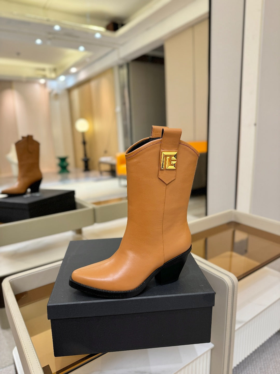 ЧЕРЕВИКИ BALMAIN 26S COWBOY ANKLE BOOTS 65 MM З КОРИЧНЕВОЇ ТЕЛЯЧОЇ ШКІРИ