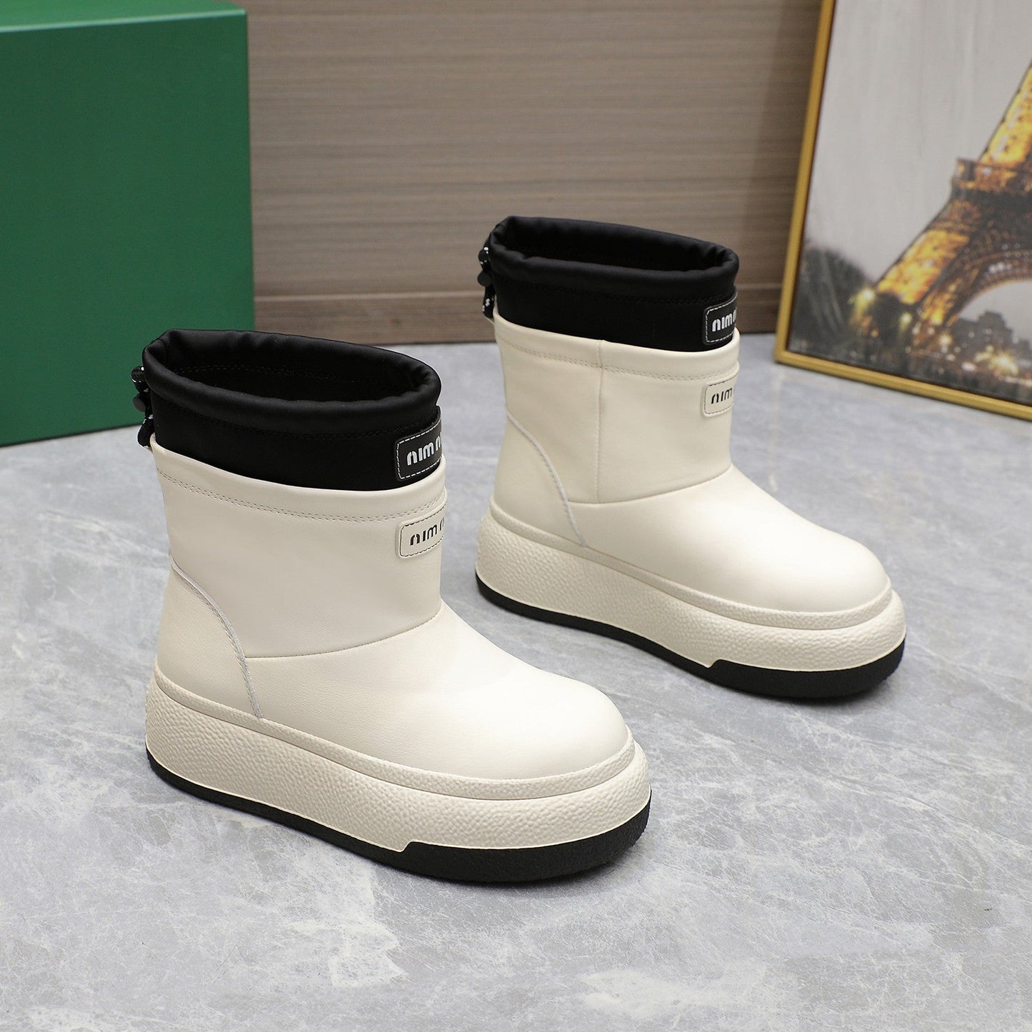 THICK-SOLED SNOW BOOTS IN WHITE CALFSKIN MIX BLACK NYLON - 35