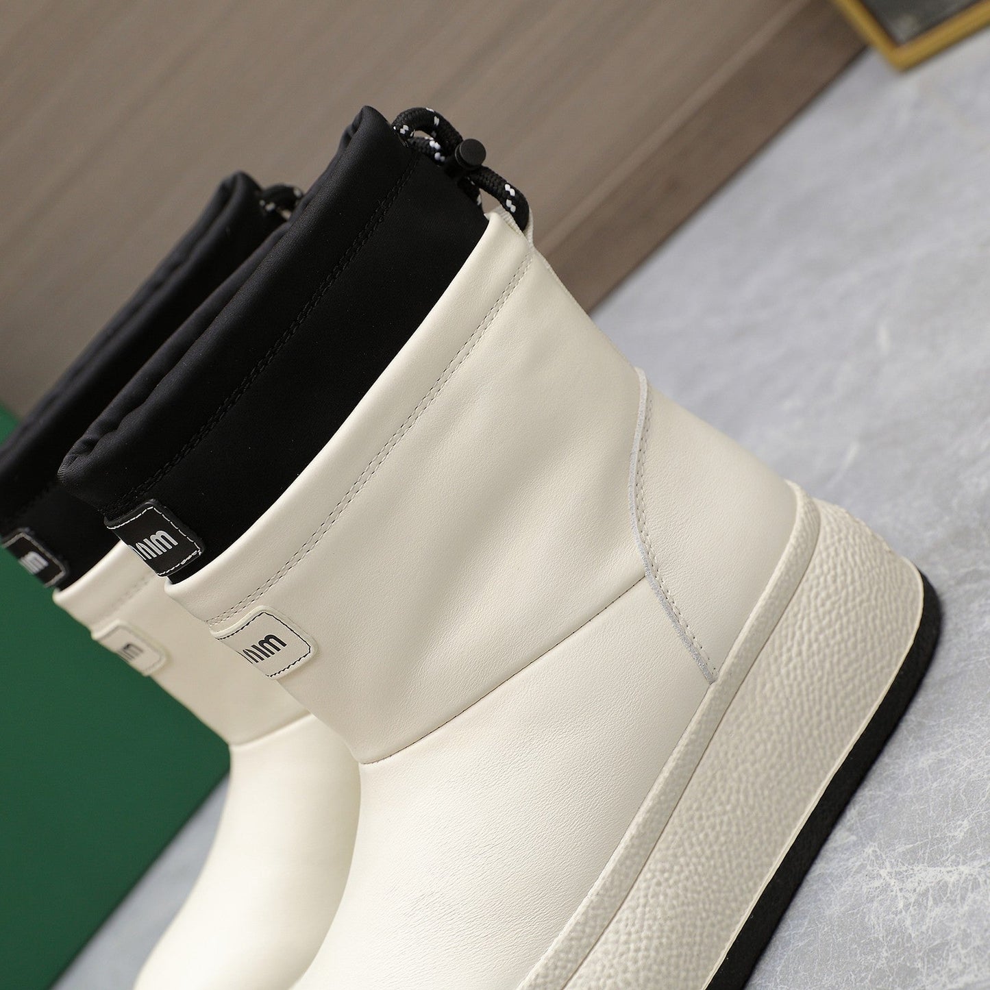 THICK-SOLED SNOW BOOTS IN WHITE CALFSKIN MIX BLACK NYLON - 35