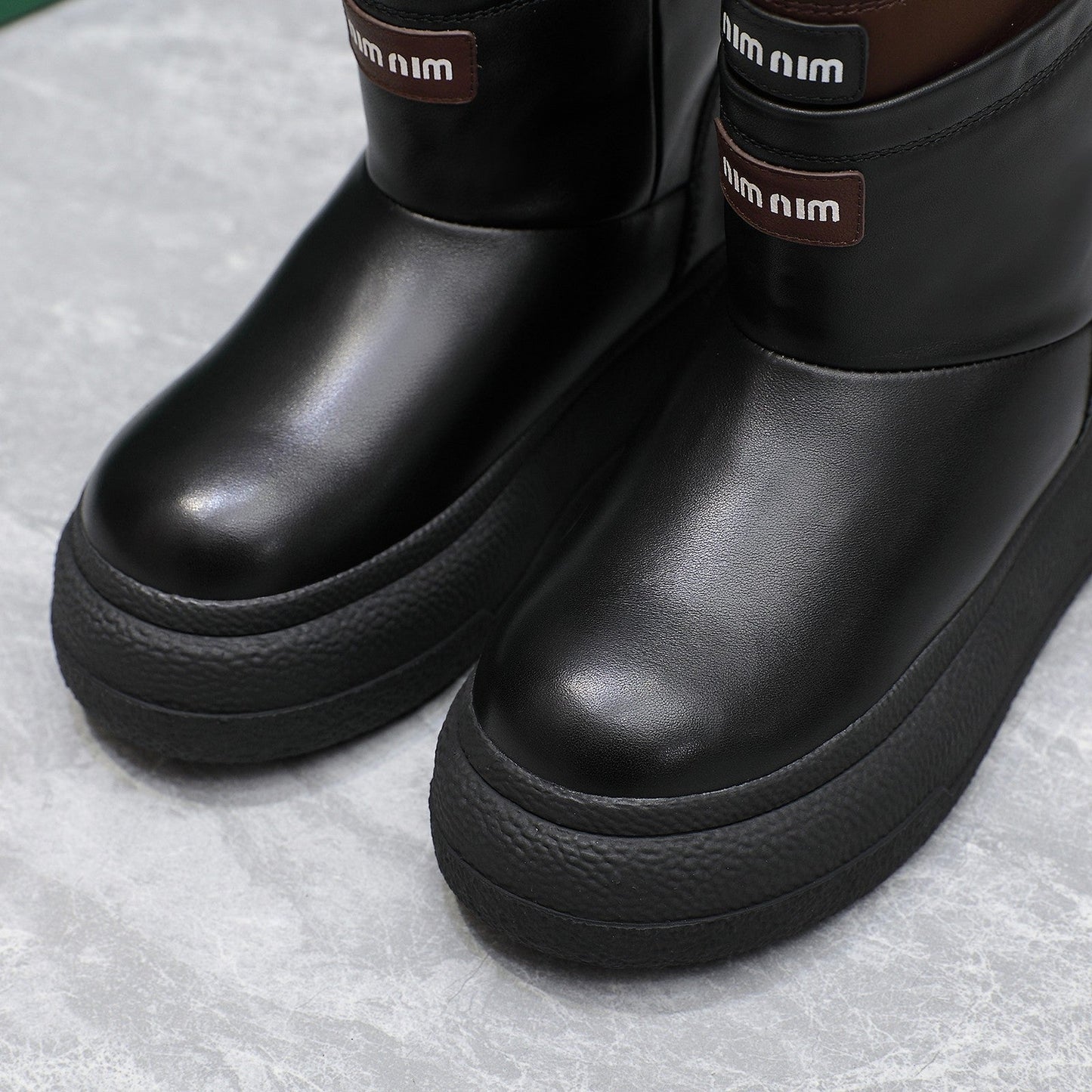 THICK-SOLED SNOW BOOTS IN BLACK CALFSKIN MIX CHOCOLATE NYLON - 35