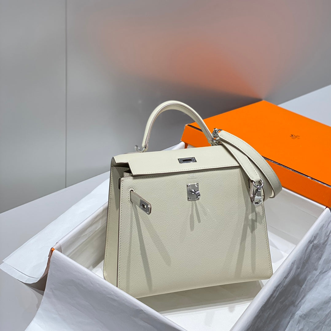 KELLY 25CM IN NATA EPSOM CALFSKIN SILVER HARDWARE