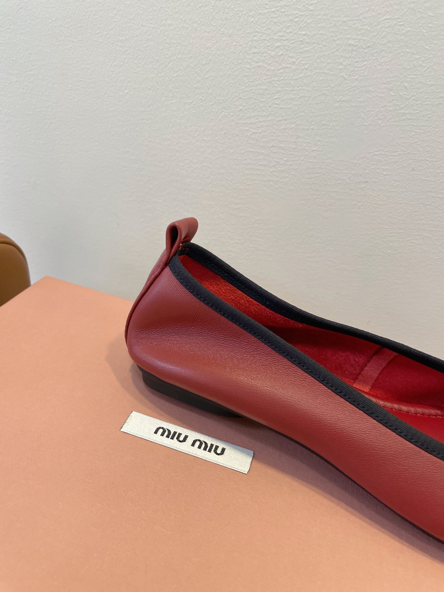 БАЛЕТКИ MIUMIU 26S З ТЕМНО-ЧЕРВОНОЇ ТЕЛЯЧОЇ ШКІРИ З БАНТОМ