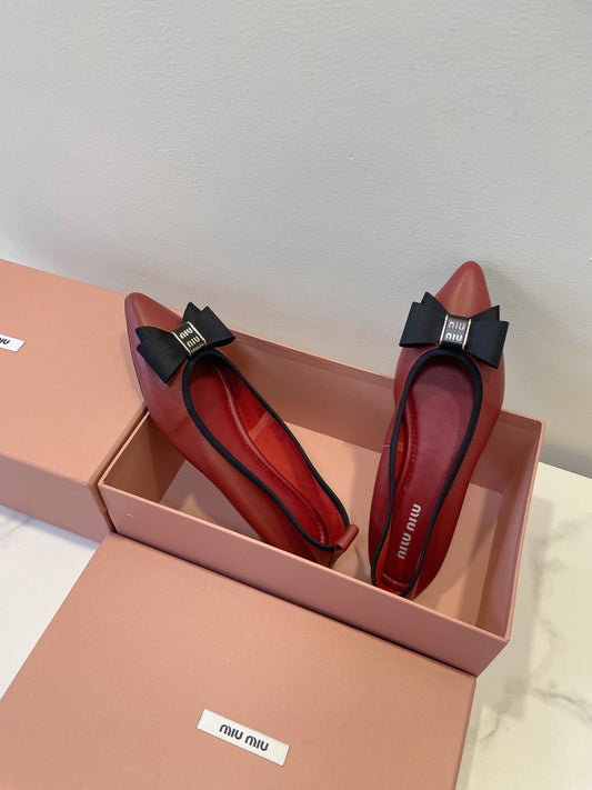 БАЛЕТКИ MIUMIU 26S З ТЕМНО-ЧЕРВОНОЇ ТЕЛЯЧОЇ ШКІРИ З БАНТОМ