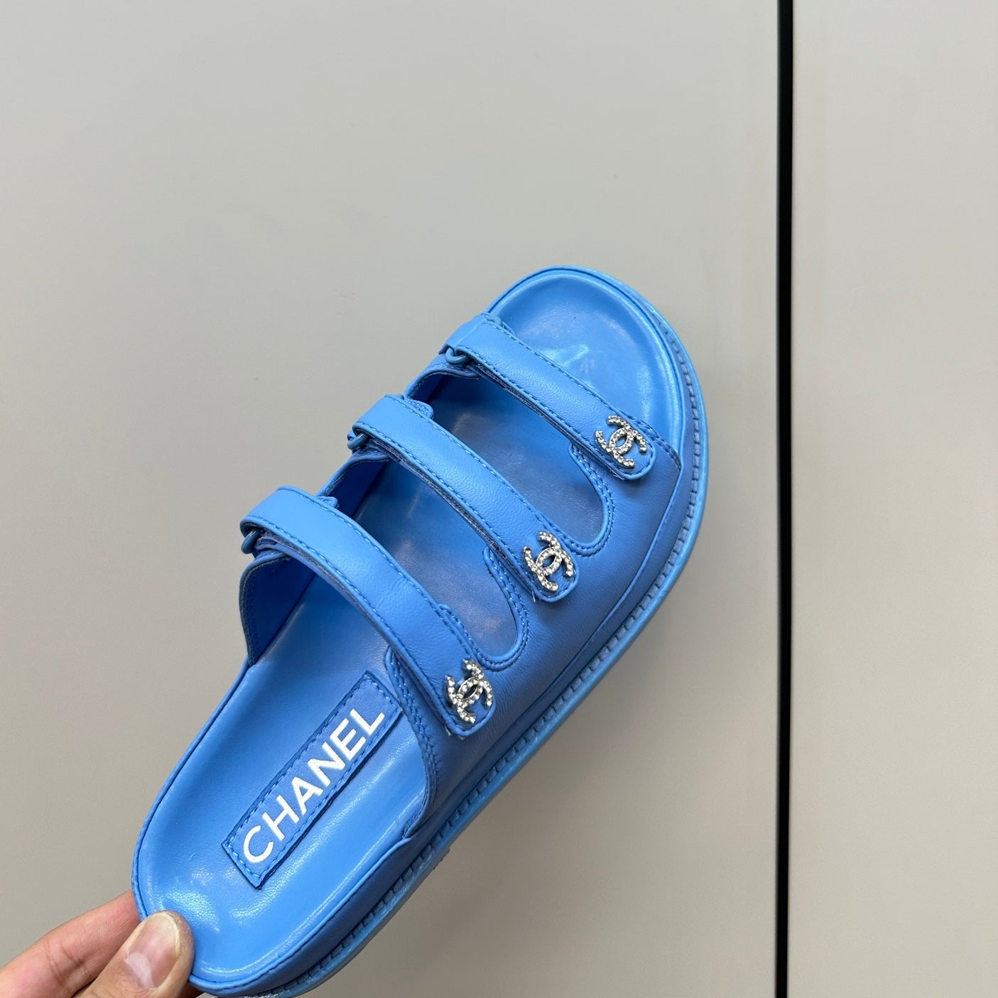 dad sandals dodger blue 3 rows lambskin mules - 35