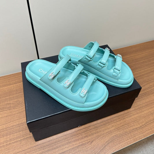 dad sandals skye blue 3 rows lambskin mules - 35