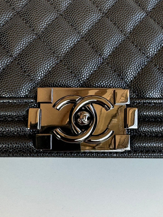 CHANEL BOY 25S 25 СМ ЧОРНА ОВЕЧА ШКІРА