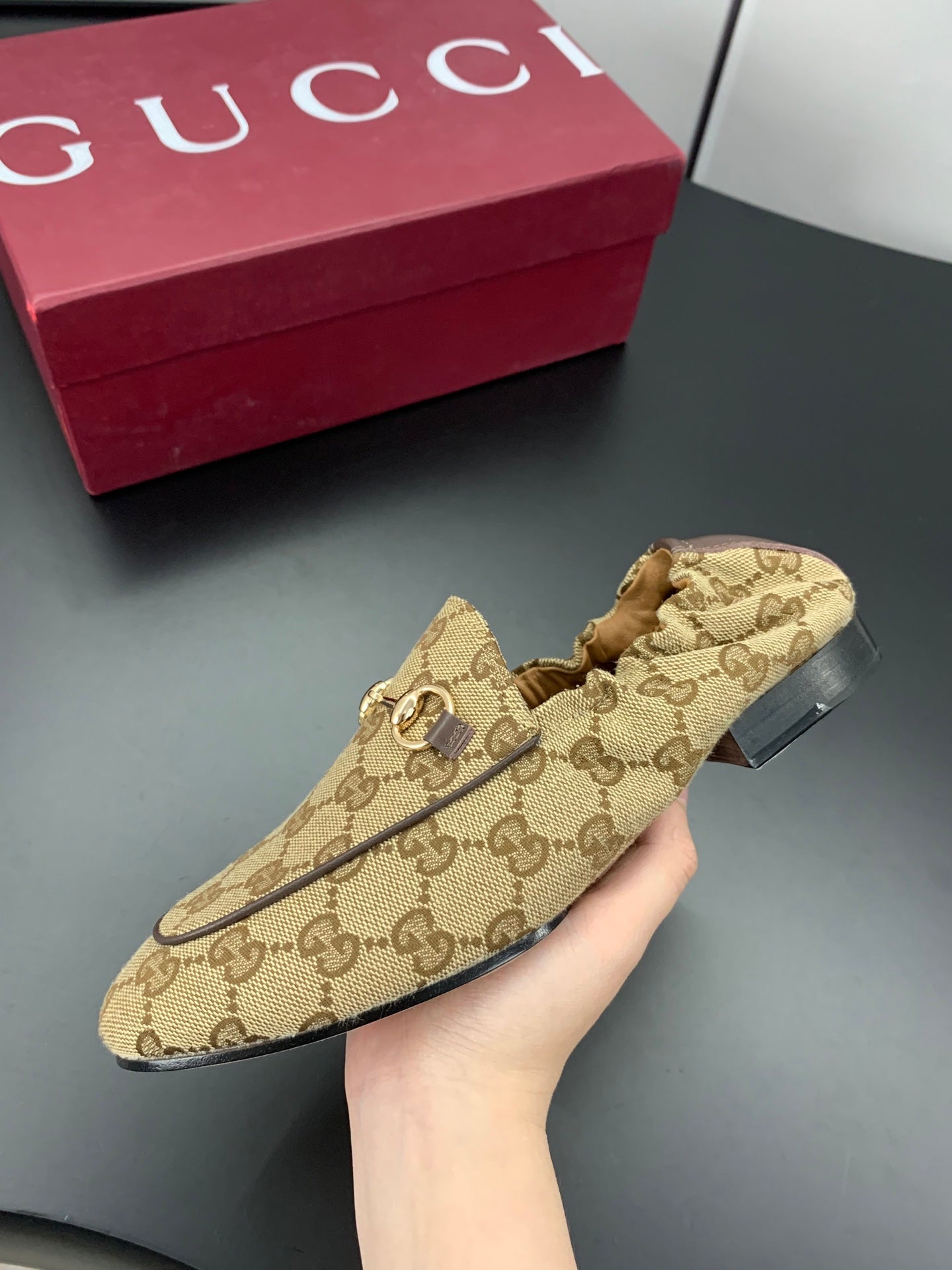 GUCCI 26S LOAFERS IN DARK BEIGE CANVAS