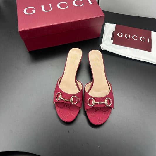 БОСОНІЖКИ GUCCI 26S НА ВИСОКИХ ПІДБОРАХ 50 ММ З ЧЕРВОНОЇ парусини