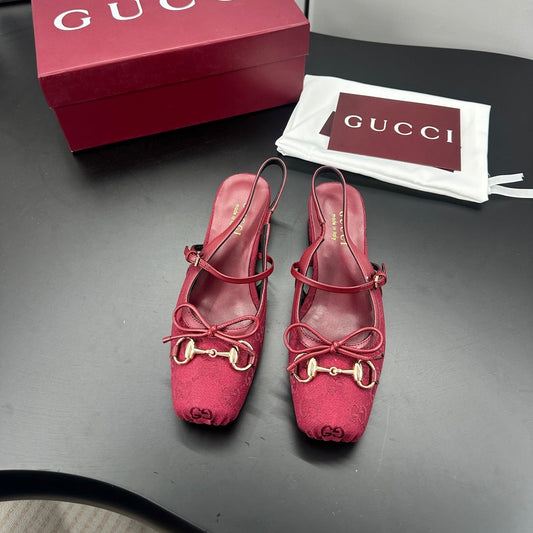 GUCCI 26S СЛІНГБЕКИ 25 ММ З ЧЕРВОНОГО ПОЛОТНА