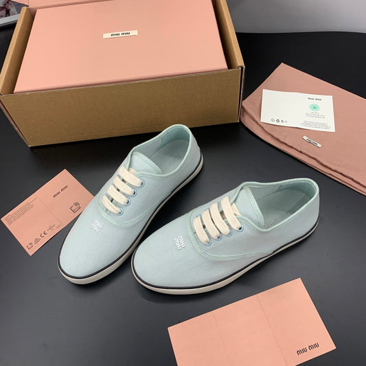 КРОСІВКИ MIUMIU 26S НА ШНУРІВЦІ З ПОЛОТНА БЛІДОГО М'ЯТНОГО КОЛЬОРУ НА ГУМОВІЙ ПІДОШВІ