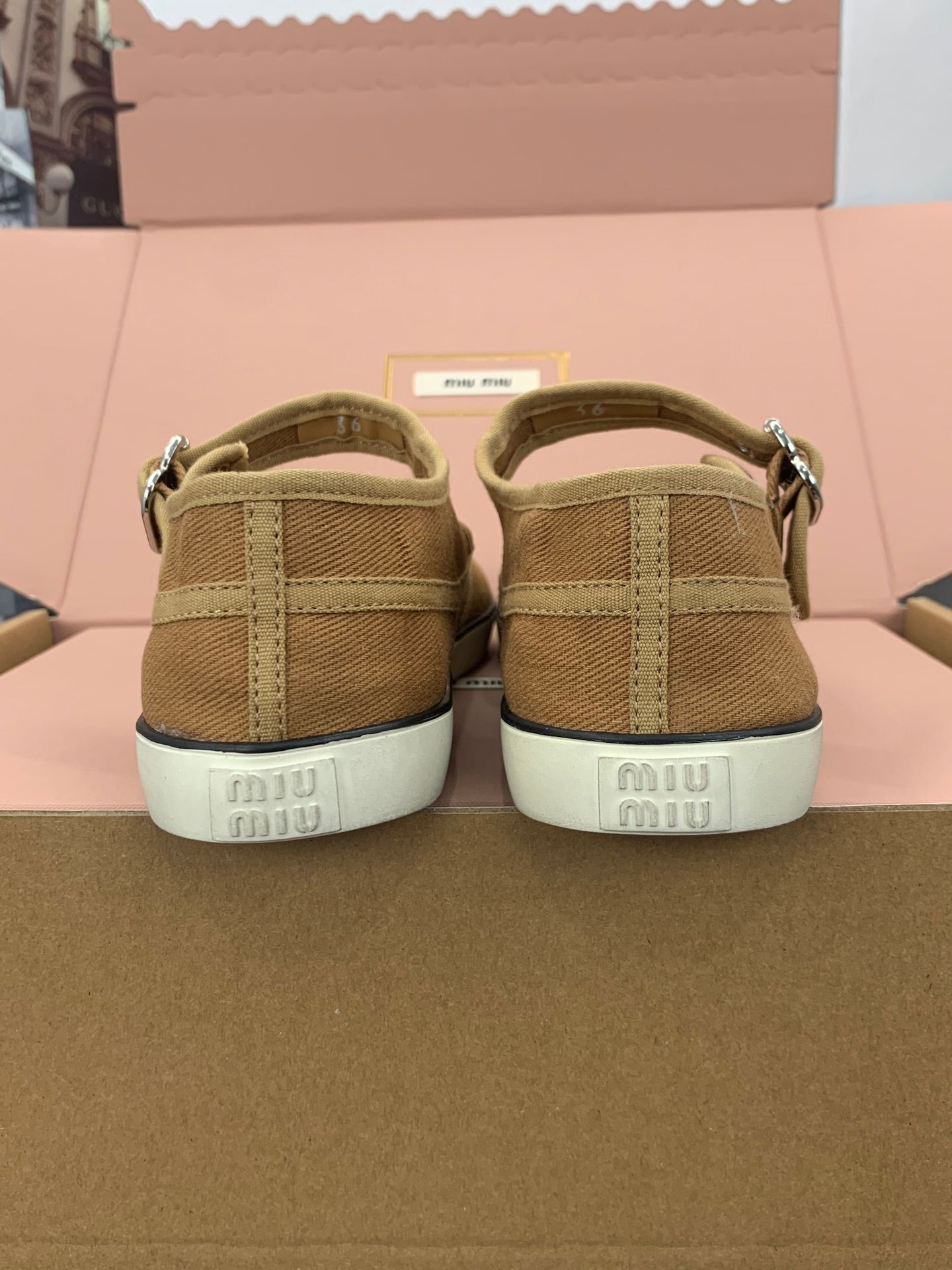 Балетки MIUMIU 26S MARY JANE З КОРИЧНЕВОГО ПОЛОТНА З ЛОГОТИПОМ