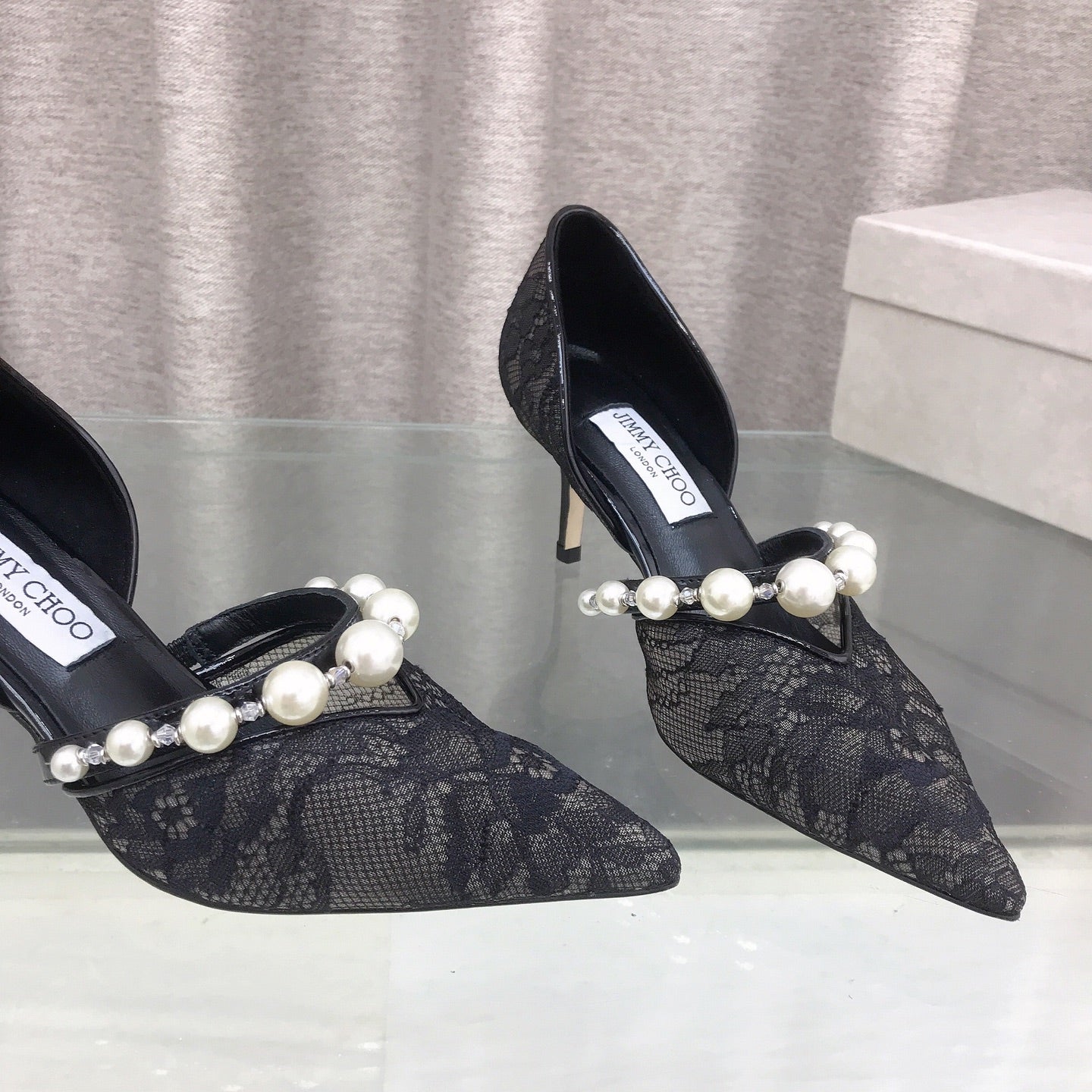 JIMMY CHOO 26S ТУФЛІ НА ВИСОКИХ ПІДБОРАХ 65 ММ З ЧОРНОГО МЕРЕЖИВА, ПРИКРАШЕНІ ПЕРЛАМИ