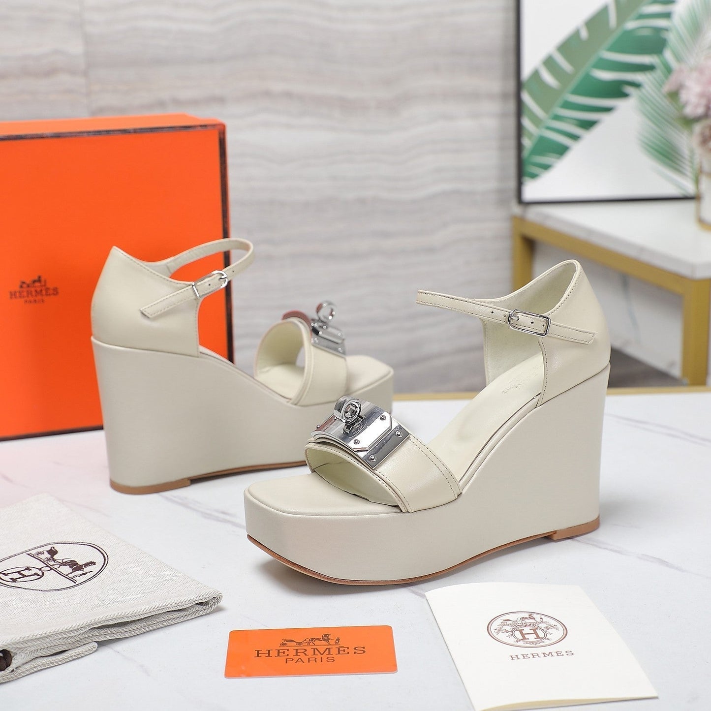 WEDGES SANDALS SNOW LAMBSKIN - 35
