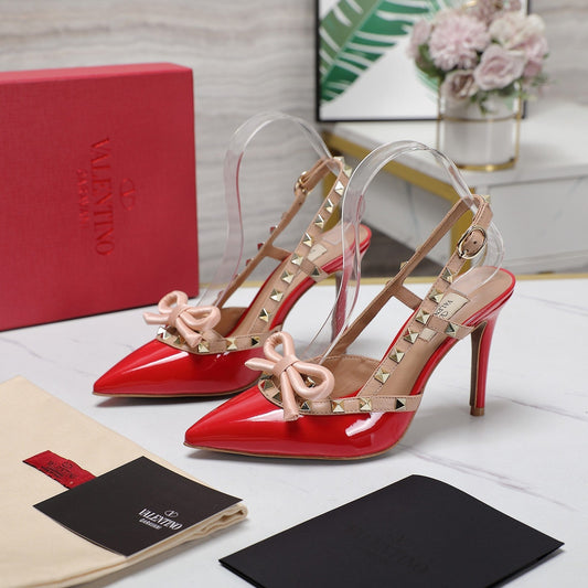 ROCKSTUD BOW SLINGBACK CHERRY RED PATENT LEATHER PUMP 95MM - 35