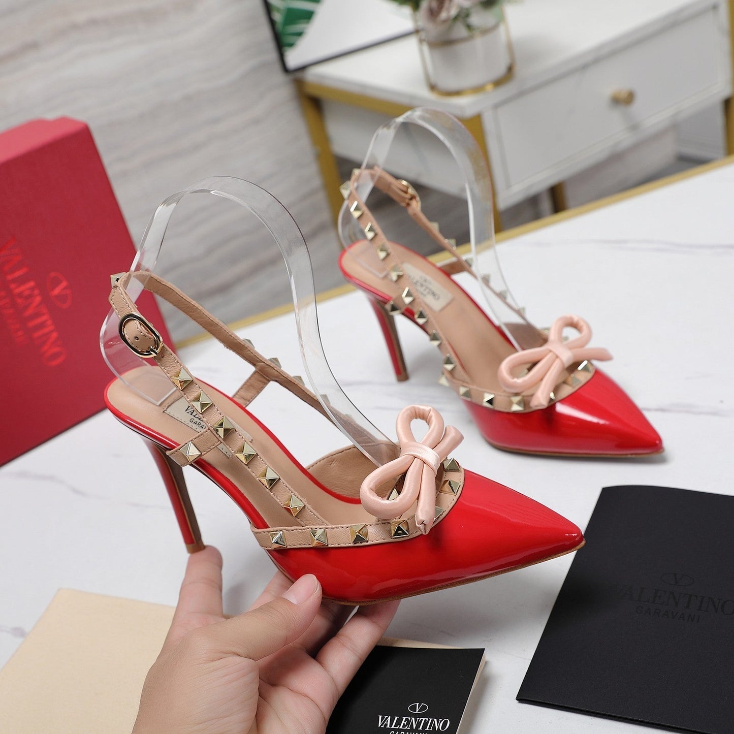 ROCKSTUD BOW SLINGBACK CHERRY RED PATENT LEATHER PUMP 95MM - 35