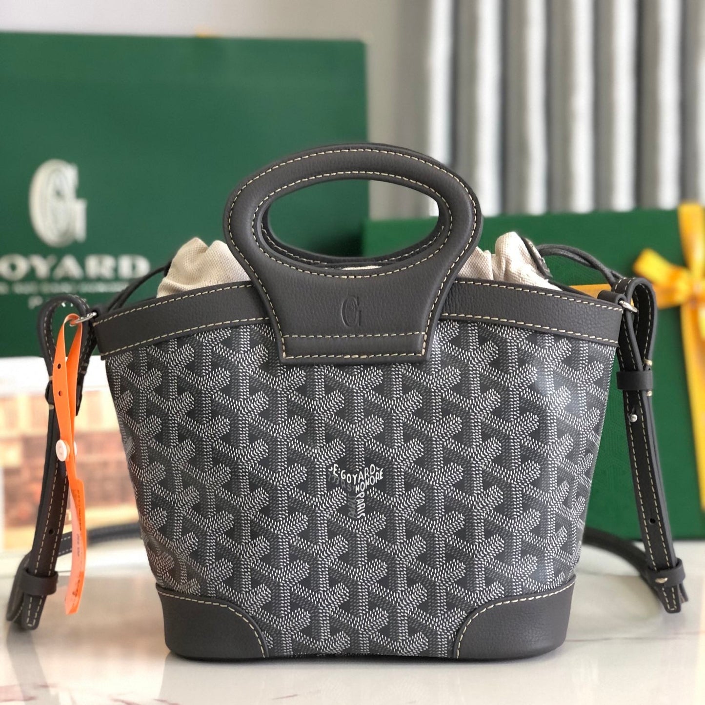 GOYA 26S BELUGA MINI BAG 23MM IN GREY GOYARDINE CANVAS AND CALFSKIN