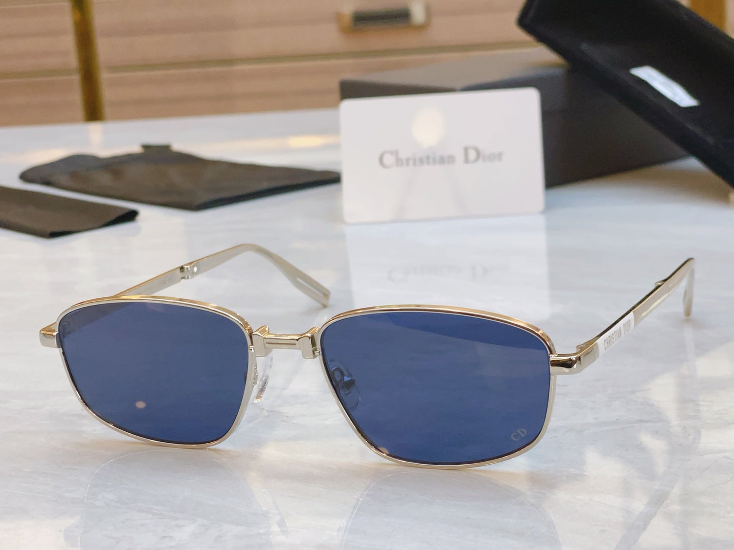 FOLDABLE SUNGLASS DIOR90A1U IN METAL - Green