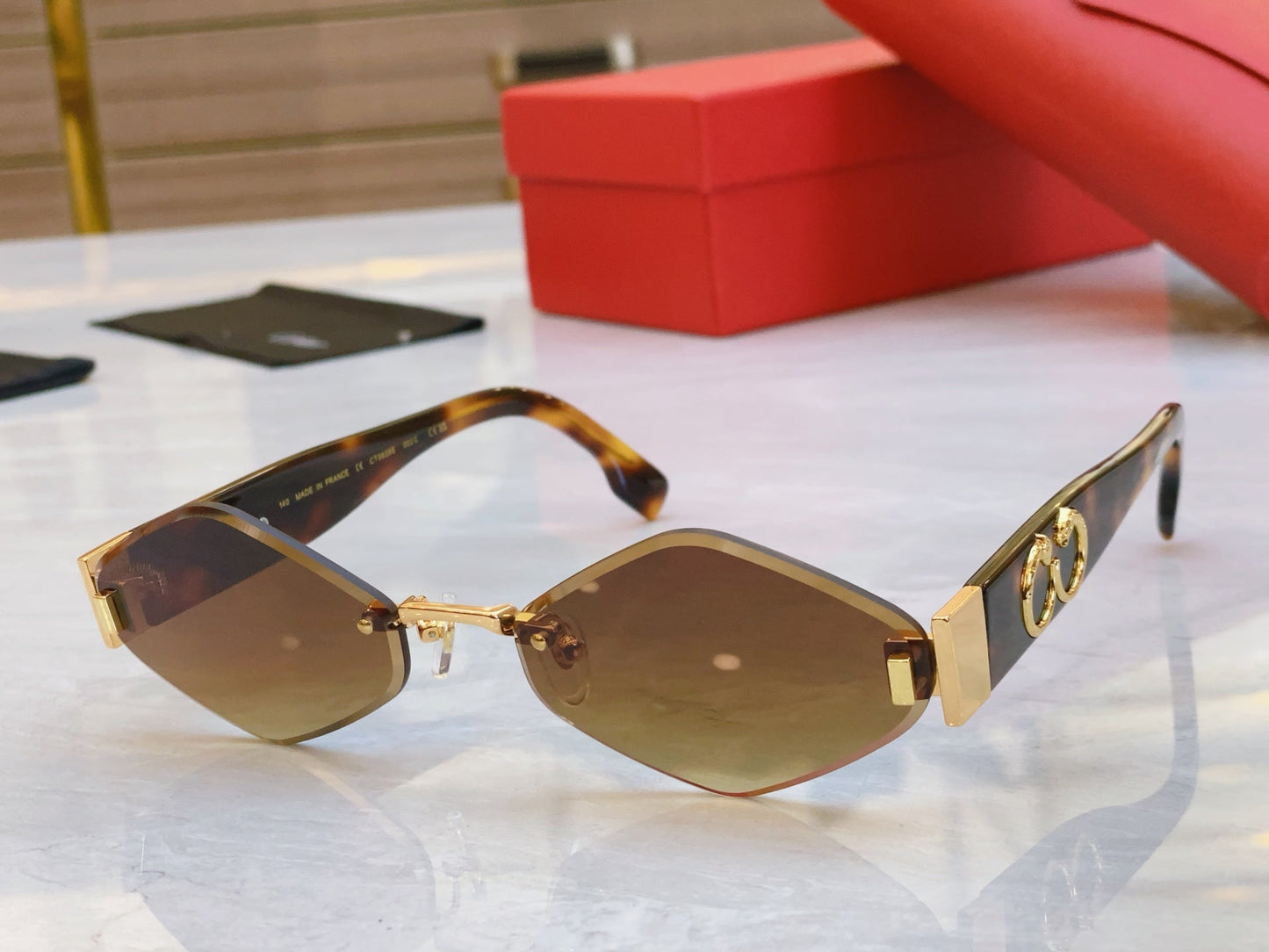PANTHÈRE RHOMBUS FRAME SUNGLASSES CT00638S IN METAL AND ACETATE - Dark purple