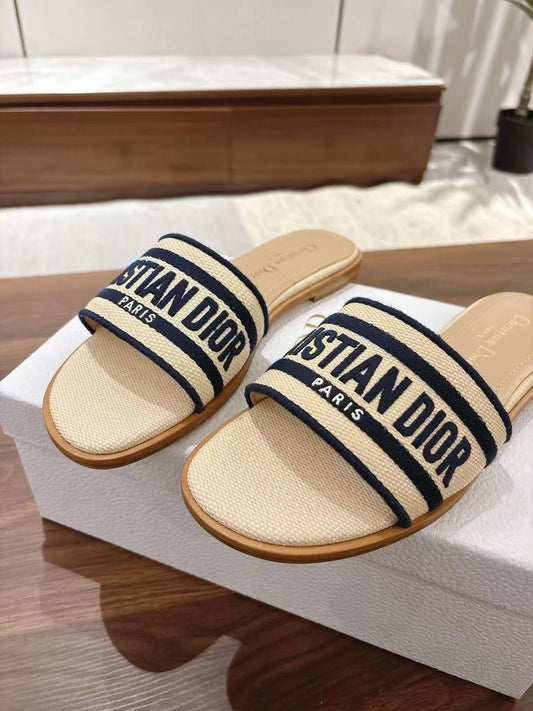 DWAY SLIDES IN BEIGE AND NAVY BLUE TECHNICAL FABRIC - 35