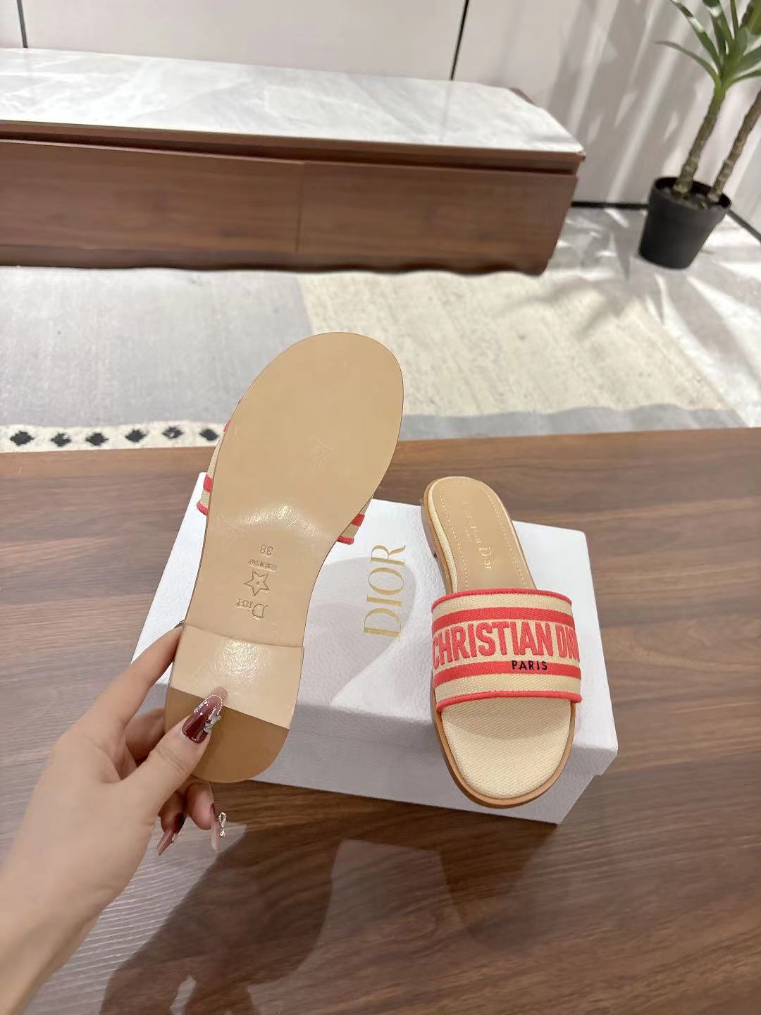 DWAY SLIDES IN BEIGE AND RED TECHNICAL FABRIC - 35
