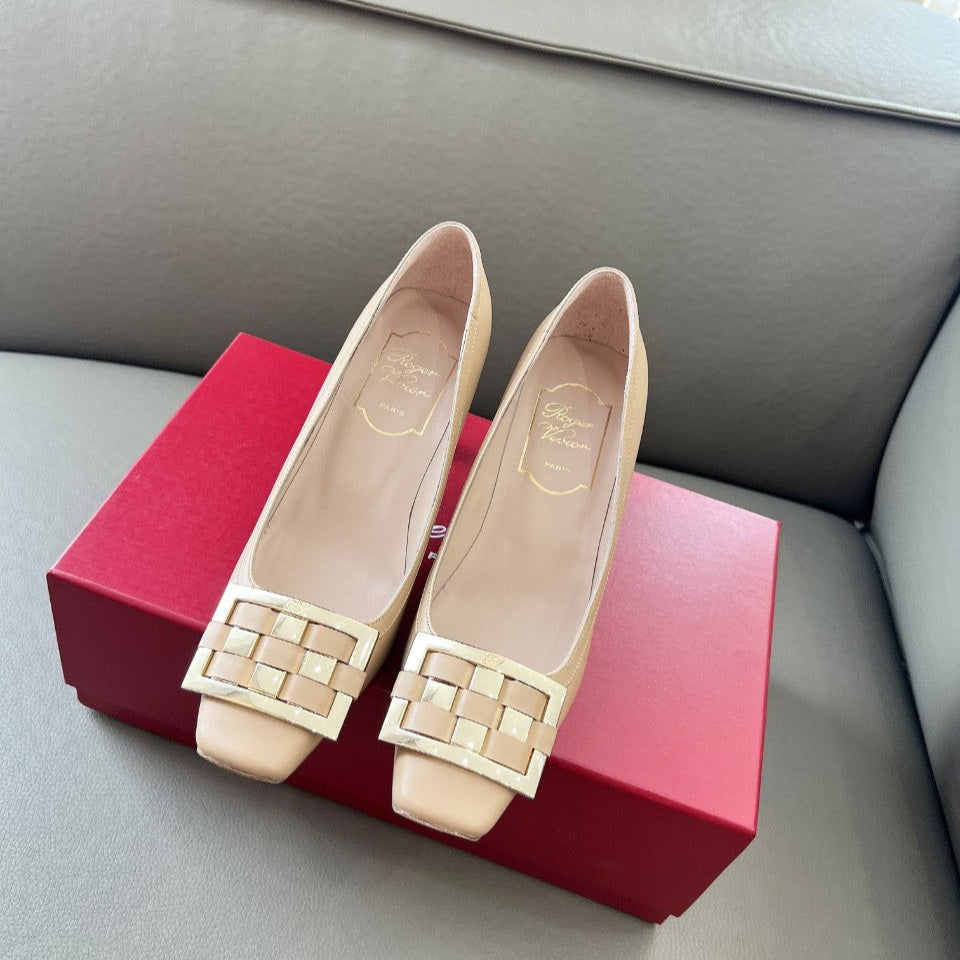 TROMPETTE BALLERINAS PUMPS IN NUDE SHINY CALFSKIN GOLD BUCKLE - 34