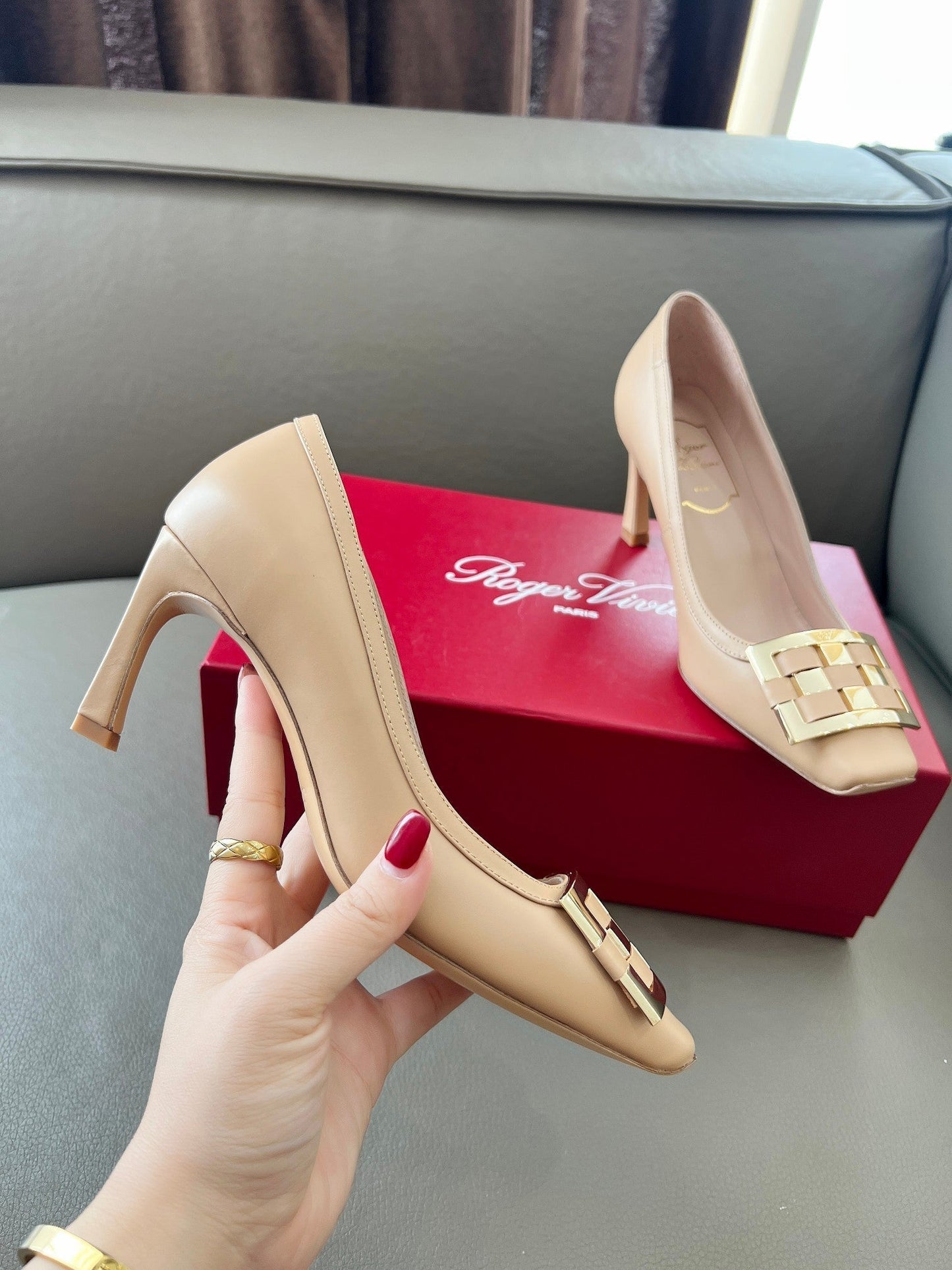 TROMPETTE BALLERINAS PUMPS IN NUDE SHINY CALFSKIN GOLD BUCKLE - 34