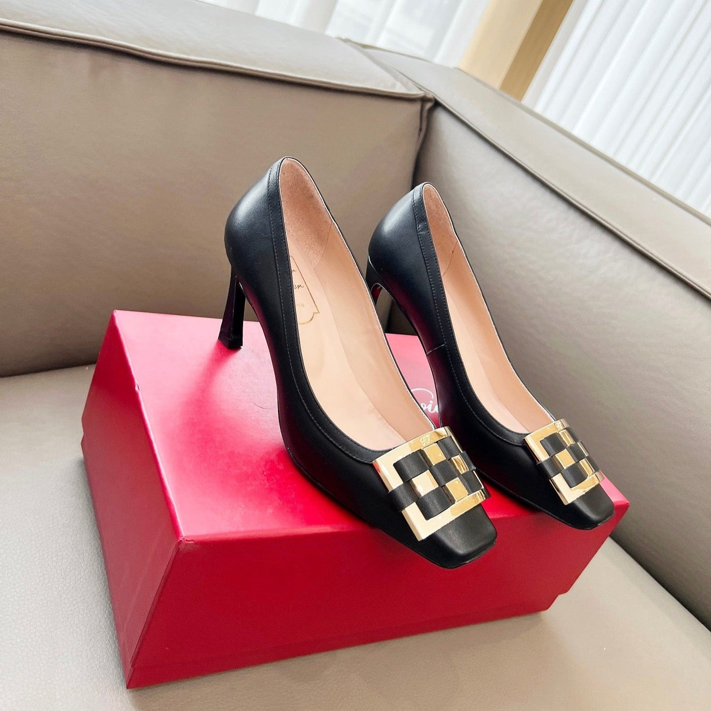 TROMPETTE BALLERINAS PUMPS IN BLACK SHINY CALFSKIN GOLD BUCKLE - 34