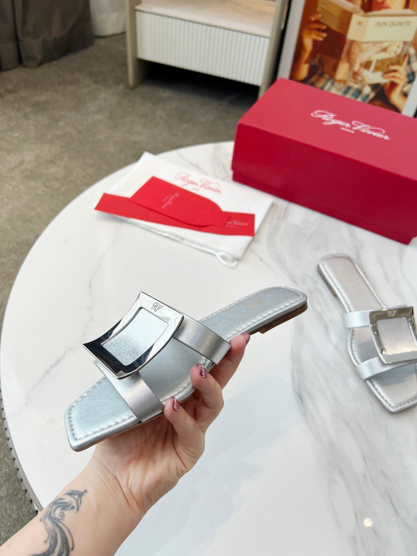 VIV' BY THE SEA MULES IN SILVER CALFSKIN SILVER BUCKLE - 34