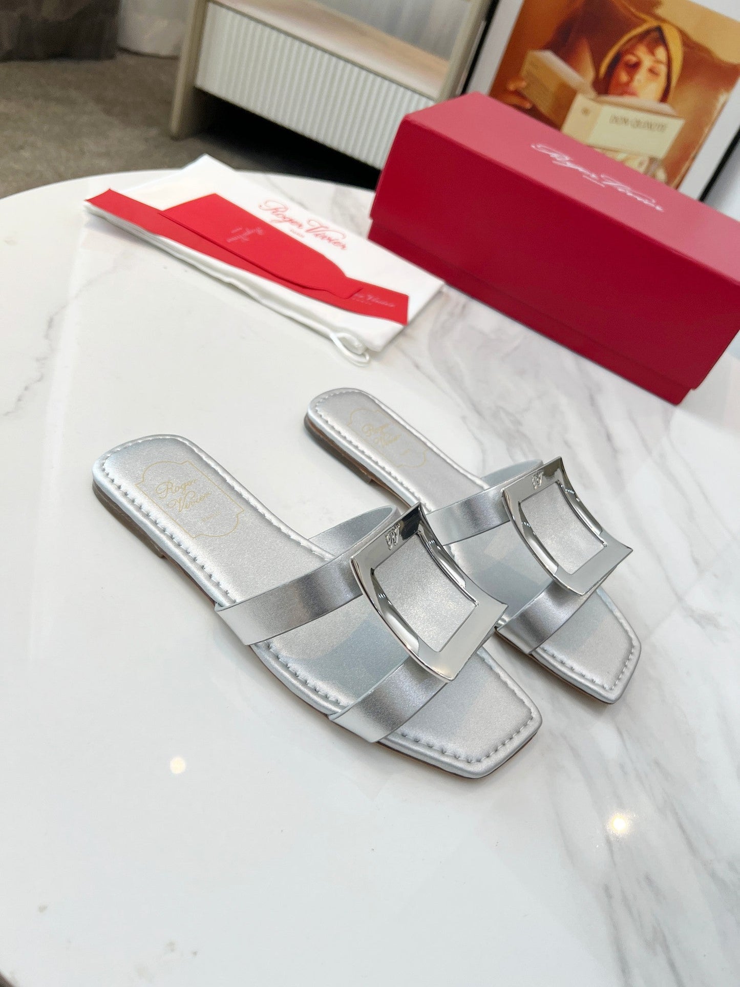 VIV' BY THE SEA MULES IN SILVER CALFSKIN SILVER BUCKLE - 34
