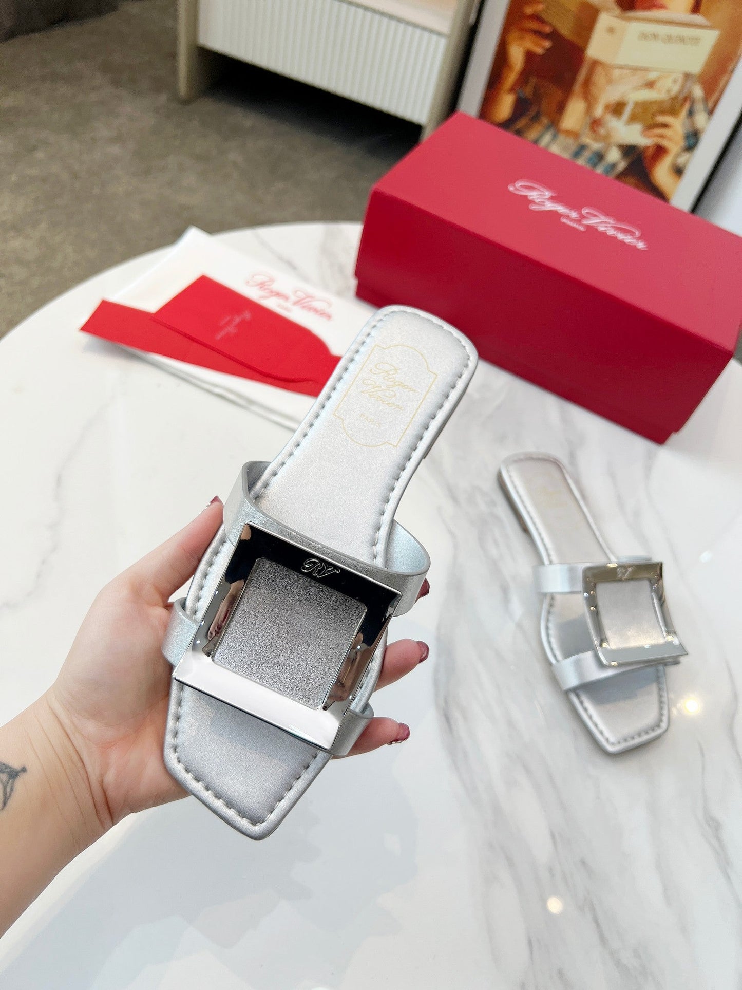 VIV' BY THE SEA MULES IN SILVER CALFSKIN SILVER BUCKLE - 34