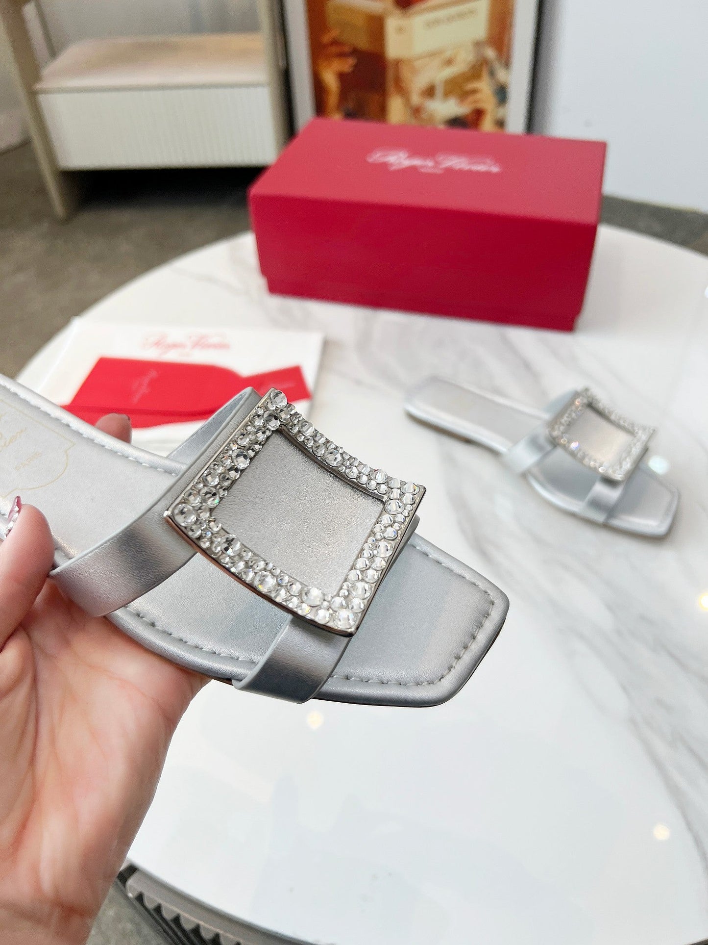 VIV' BY THE SEA MULES IN SILVER CALFSKIN CRYSTAL BUCKLE - 34