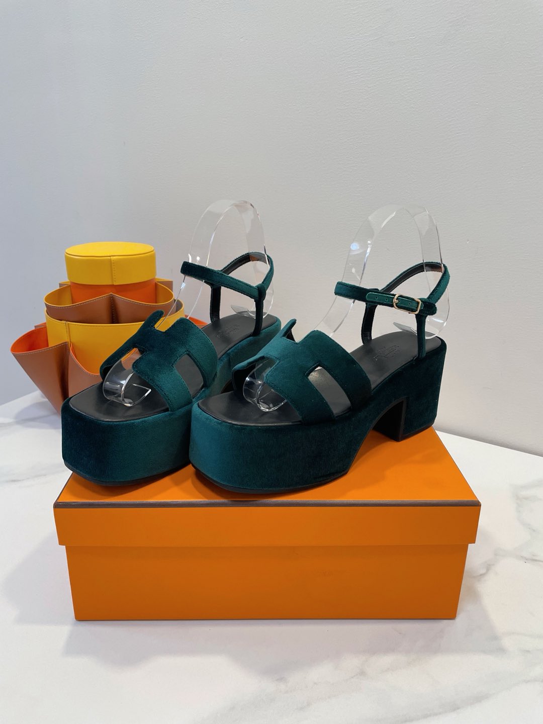 JAM 30 SANDAL IN GREEN FOREST VELVET - 35