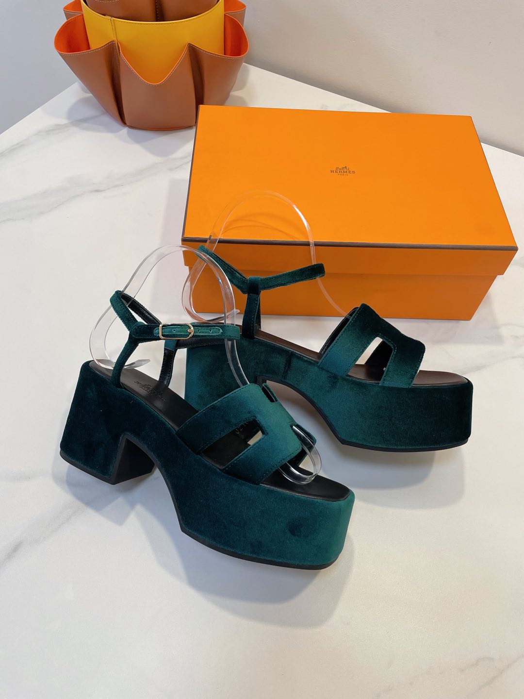 JAM 30 SANDAL IN GREEN FOREST VELVET - 35