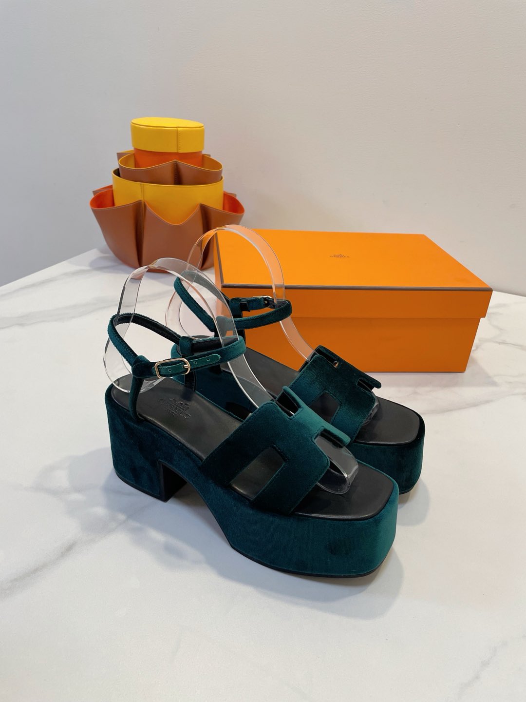 JAM 30 SANDAL IN GREEN FOREST VELVET - 35