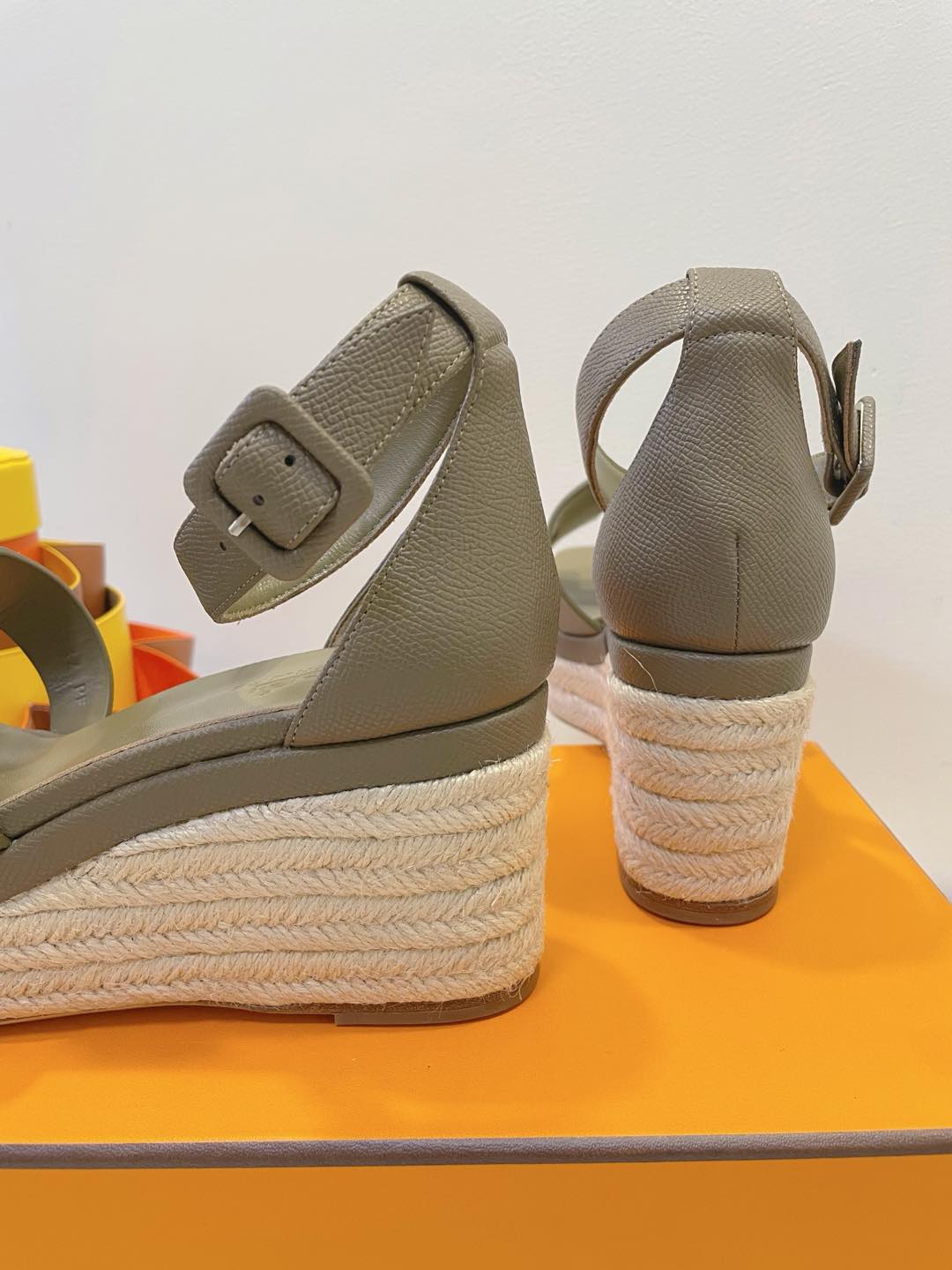 ELDA ESPADRILLE IN MOCHA BROWN EPSOM CALFSKIN - 35