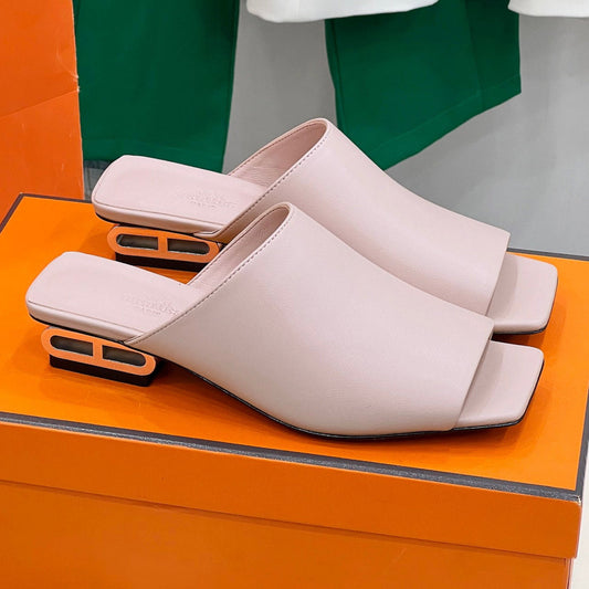 IDOLE SANDAL IN BABY PINK CALFSKIN - 35