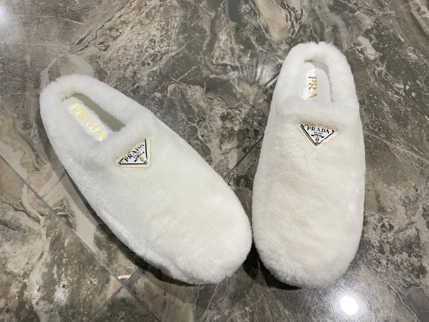 PRADA 26S SLIPPERS IN WHITE WOOL