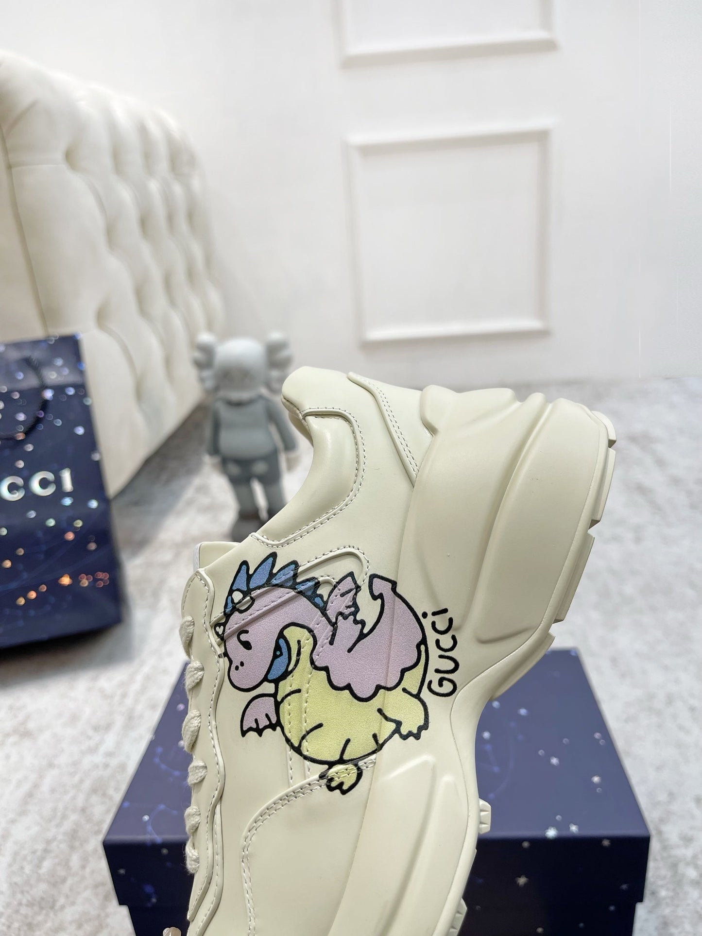 GG RHYTON TRAINER WHITE LAMBSKIN WITH PURPLE DINO MOTIF - 35