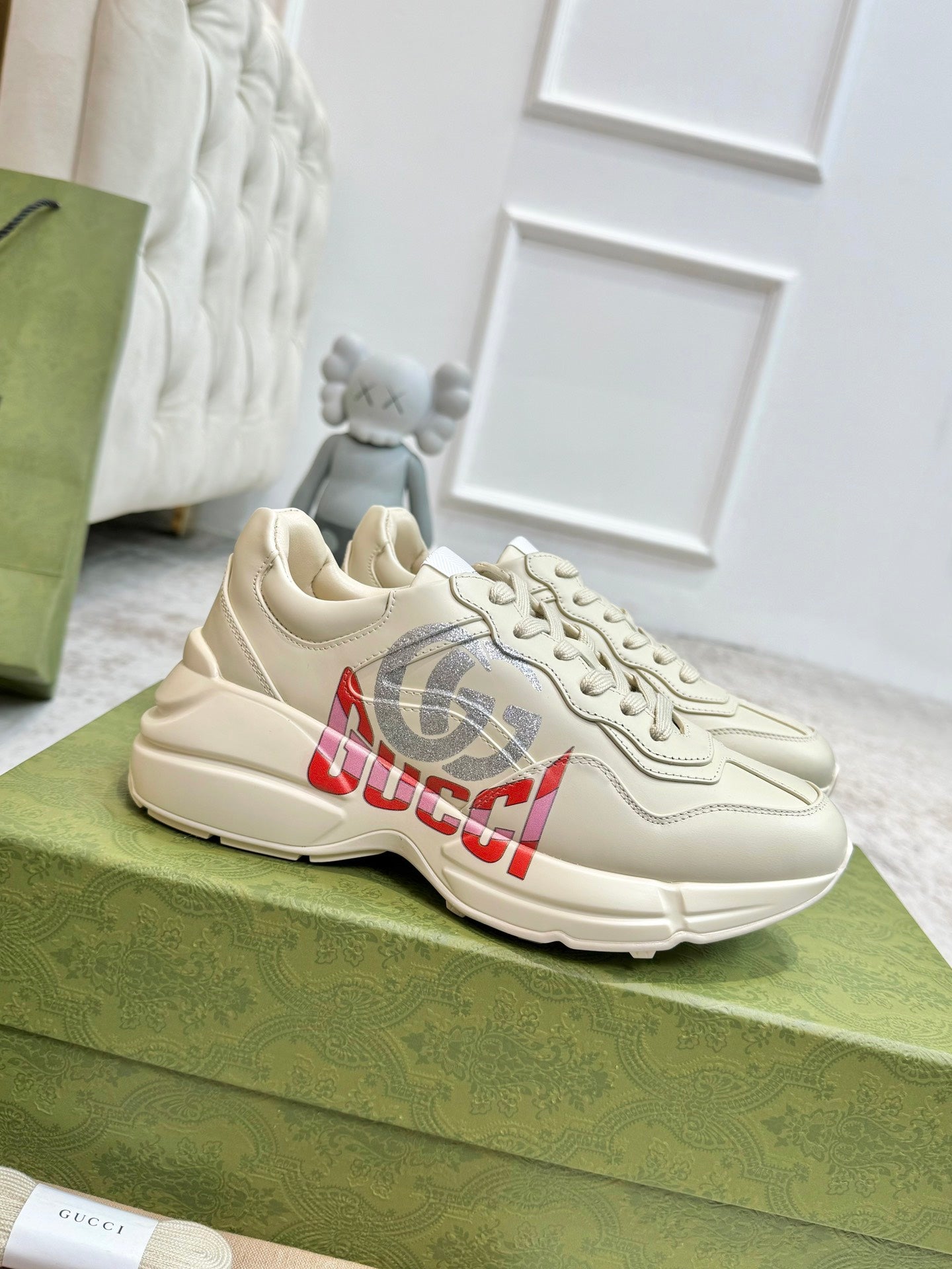 GG RHYTON TRAINER WHITE LAMBSKIN WITH H LETTER - 35