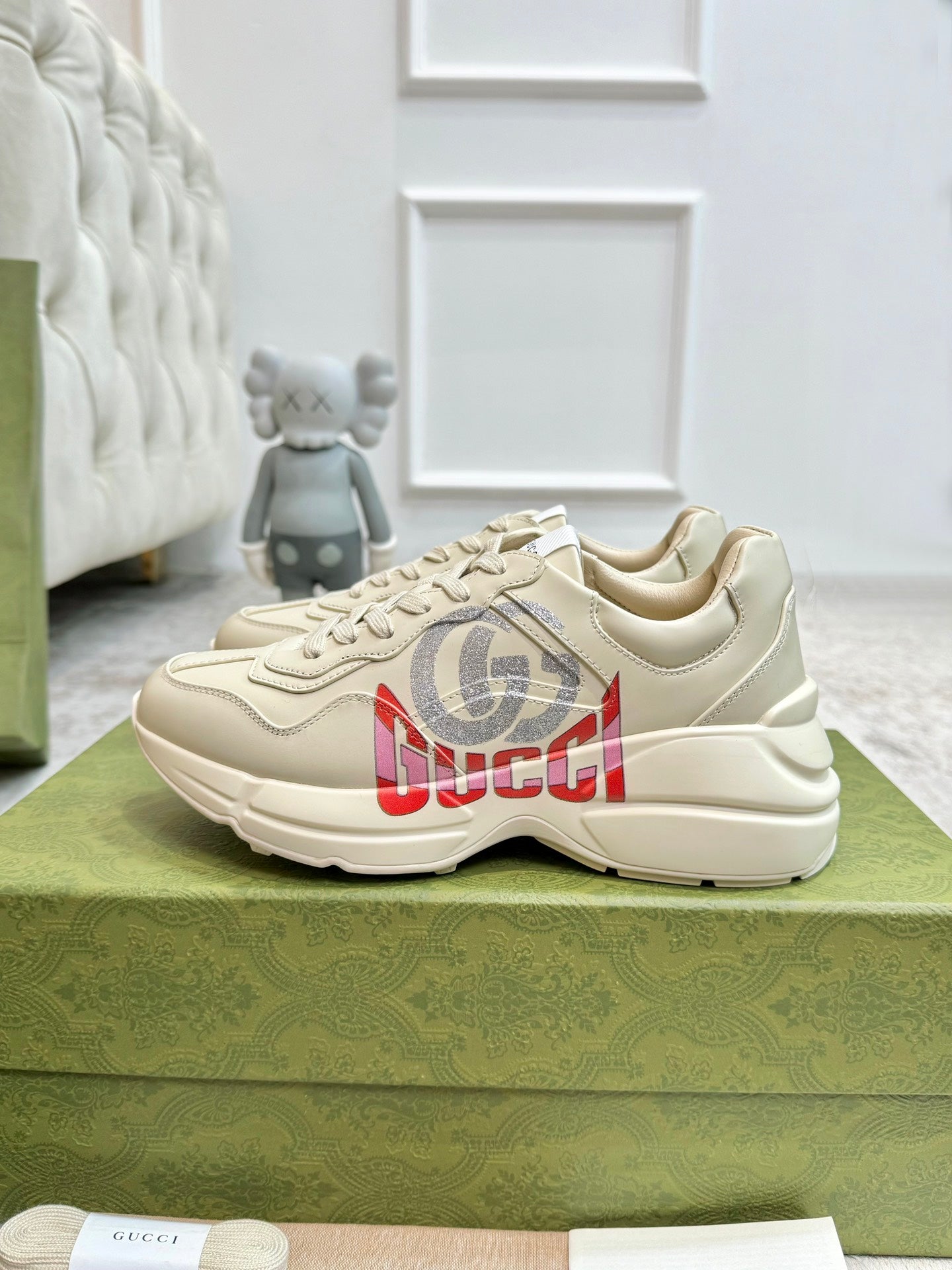 GG RHYTON TRAINER WHITE LAMBSKIN WITH H LETTER - 35